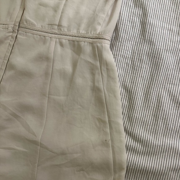 A-line cream chiffon dress - Picture 3 of 5